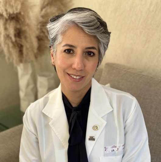 Mtra. Jeanette Bueno - Nutrióloga Clínica